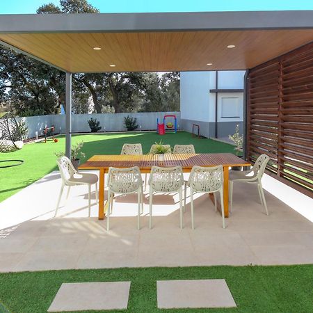 Modern Apartment With Garden Fatima Exterior photo